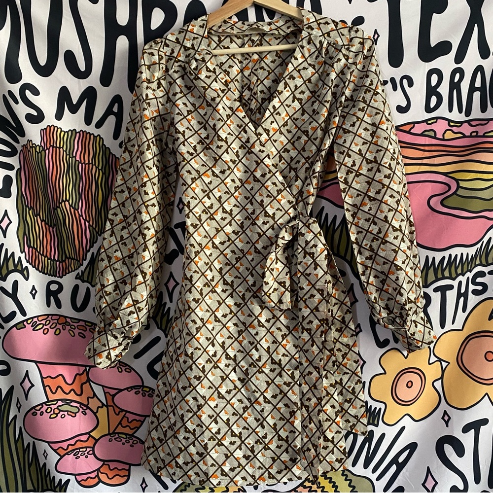 Beautiful 70s vintage dress
